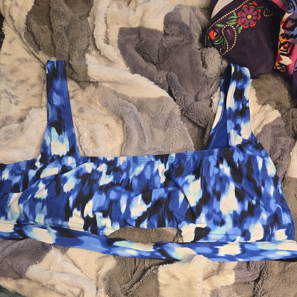 Blue Patterned Sports Bra